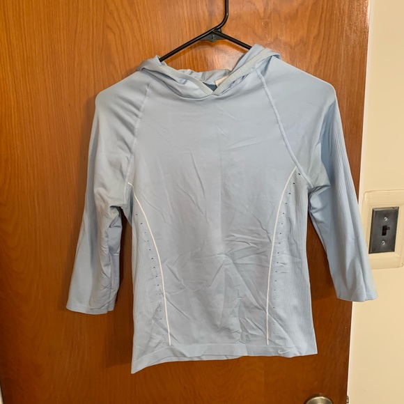 Nike Hooded 3/4 Workout Shirt - Picture 2 of 8